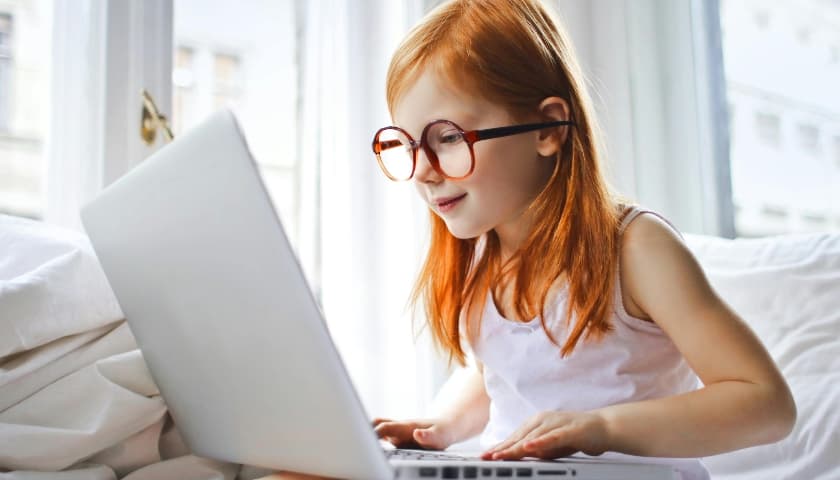 girl at laptop